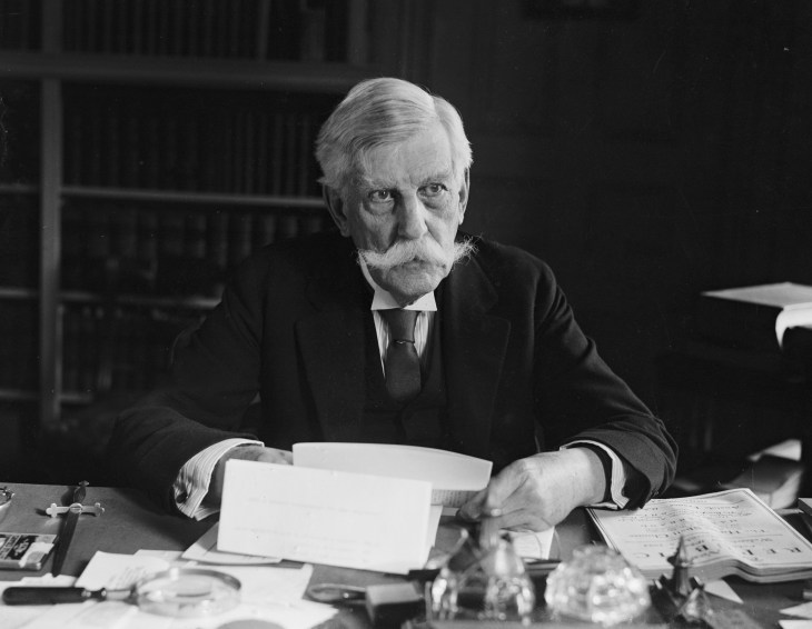 Oliver_Wendell_Holmes_Jr_c1924